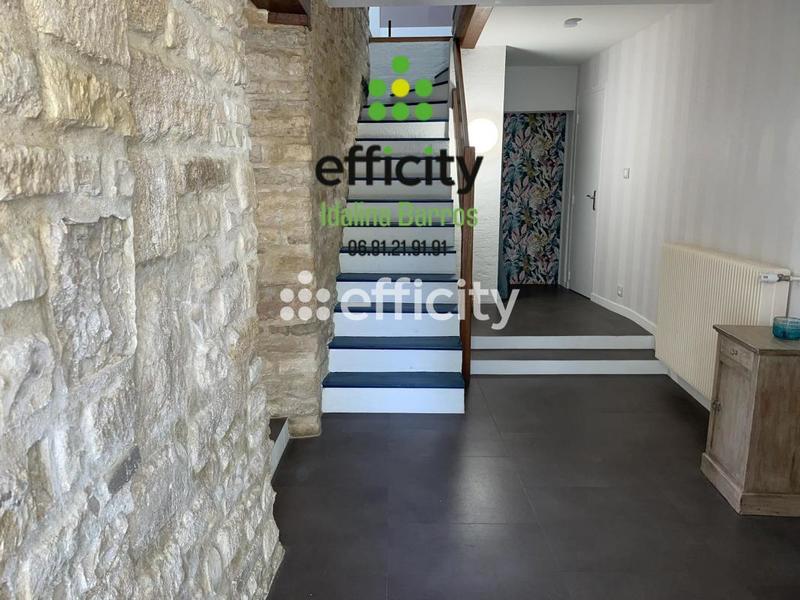 Maison - 240 m² - 7 pièces