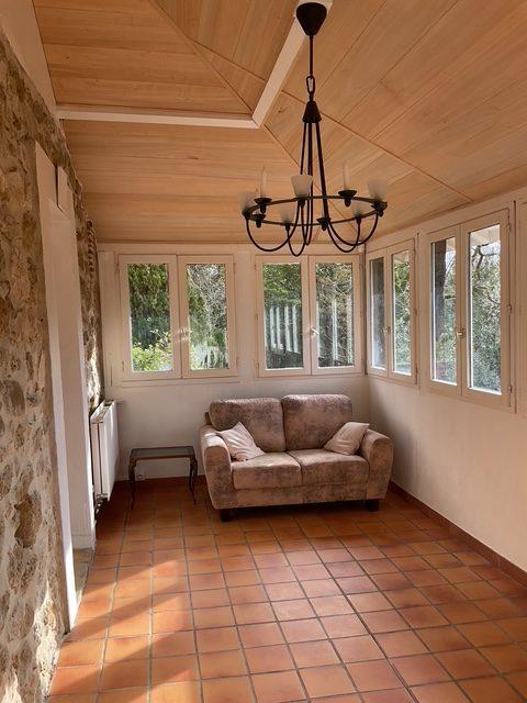 Maison traditionnelle - 180 m² - 5 pièces