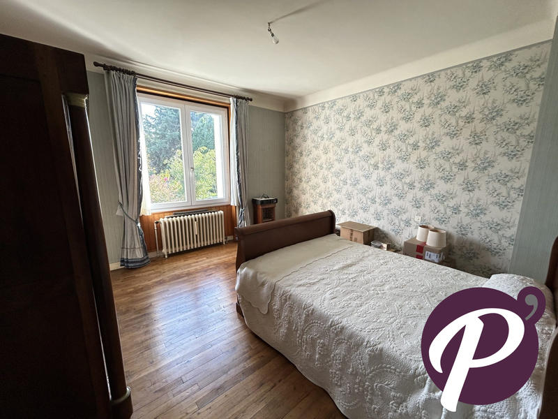 Maison traditionnelle - 150 m² - 5 pièces