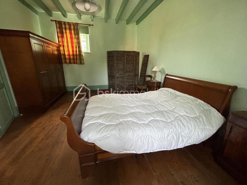 Maison - 300 m² - 8 pièces