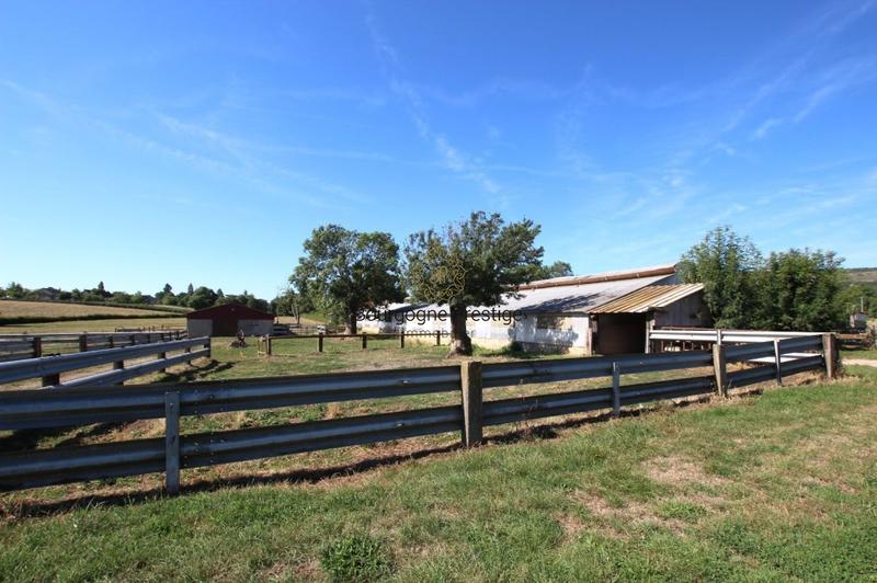 Propriété - 107 m² - 6 pièces