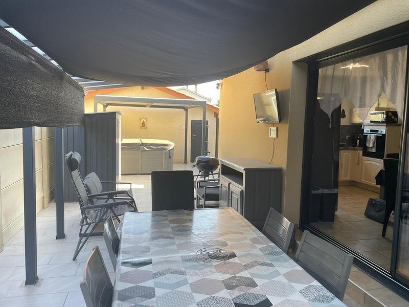 Maison - 99 m² - 5 pièces