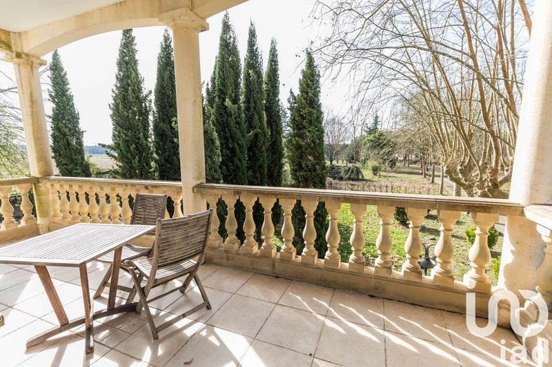 Maison - 586 m² - 11 pièces