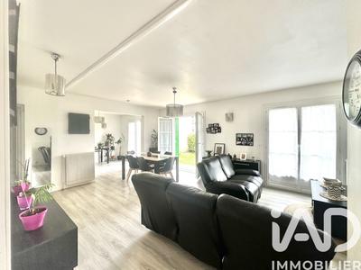 Maison - 122 m² - 6 pièces