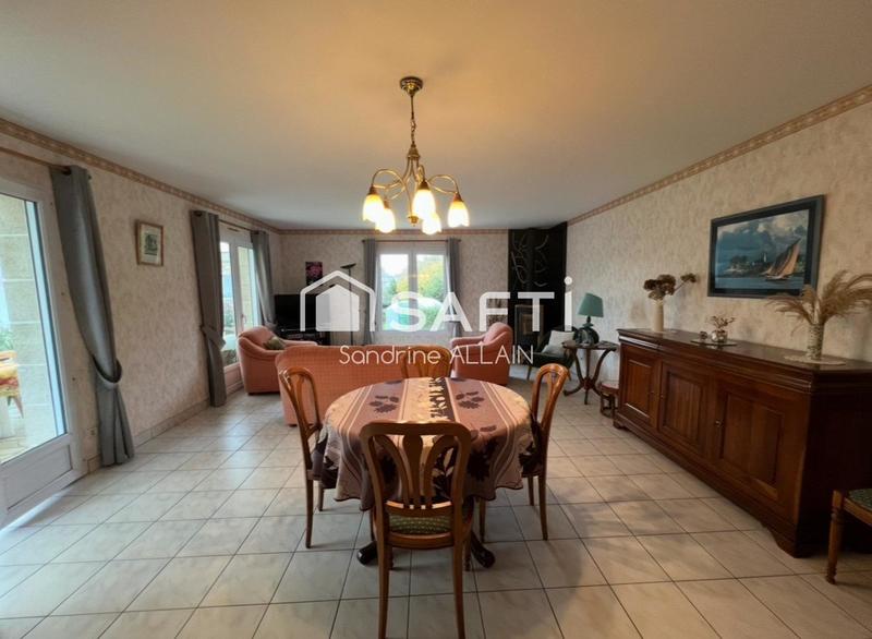 Maison - 94 m² - 5 pièces