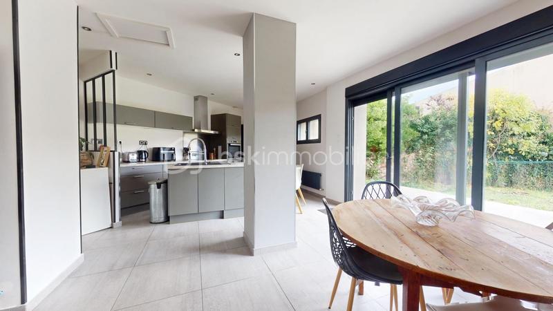 Maison de ville - 145 m² - 6 pièces