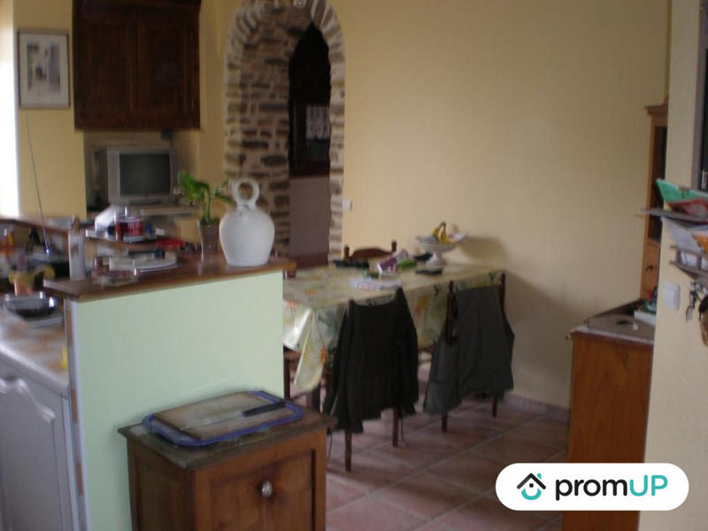 Maison - 260 m² - 10 pièces