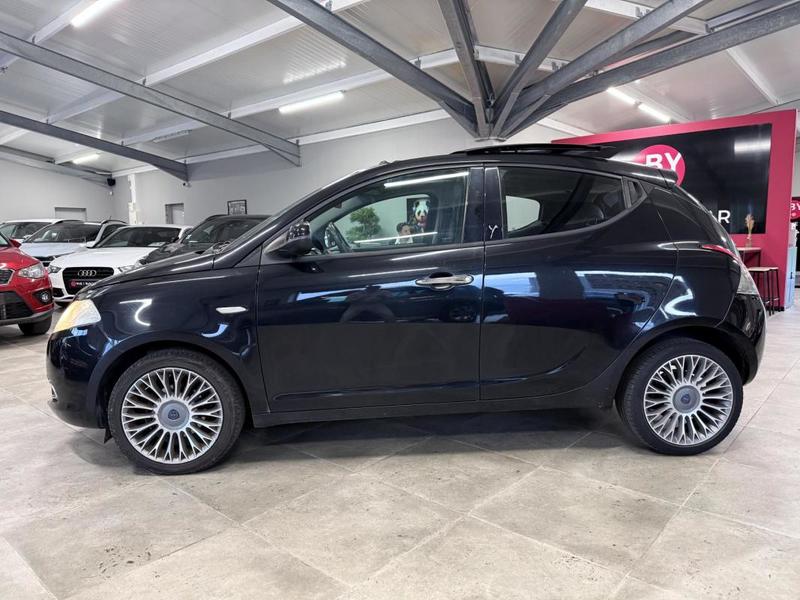 Lancia Ypsilon 0.9 TwinAir - 85 s&amp;S Bvm5 Platinum / Garantie 12 Mois