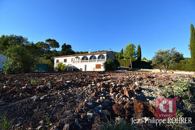 Maison - 197 m² - 7 pièces