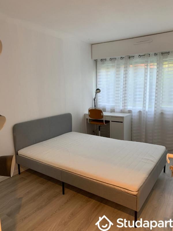 Chambre - 10 m² - 1 pièce