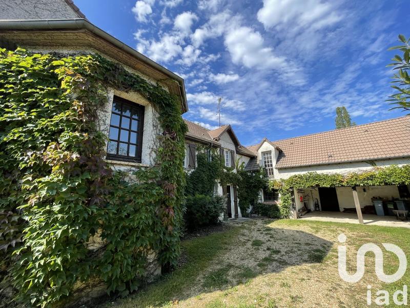 Maison - 372 m² - 9 pièces