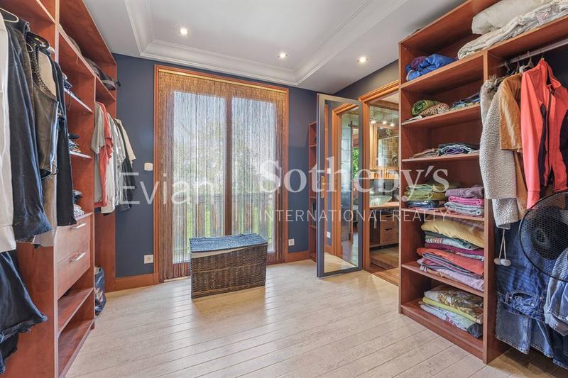 Maison - 306 m² - 6 pièces