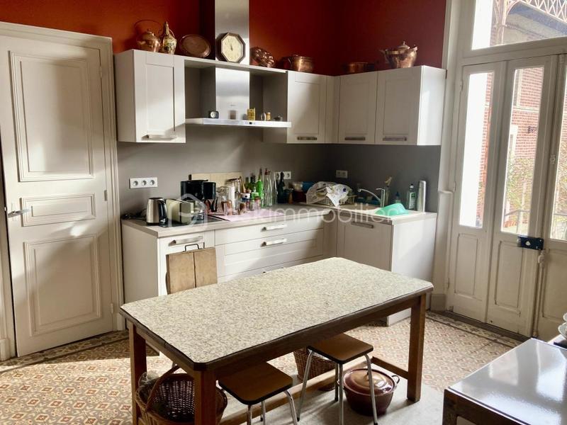 Demeure - 600 m² - 14 pièces