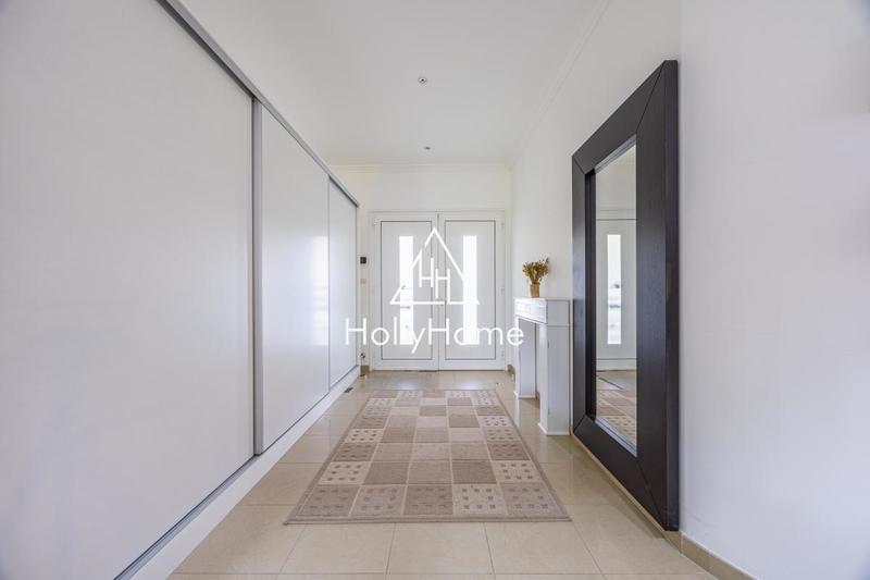 Maison ancienne - 213 m² - 6 pièces