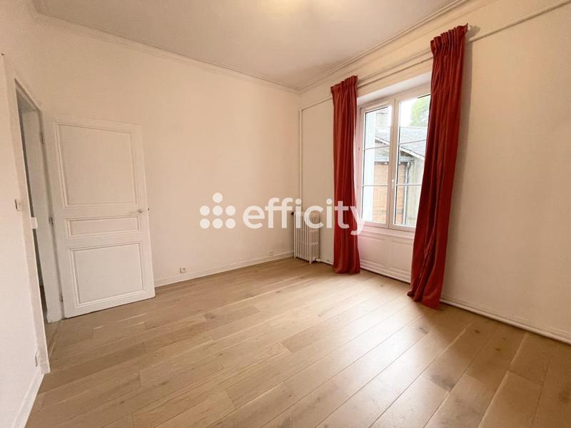Appartement ancien - 130 m² - 5 pièces