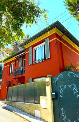 Maison de ville - 134 m² - 8 pièces