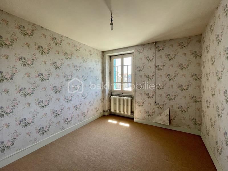 Maison - 180 m² - 7 pièces