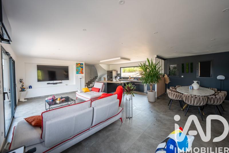 Maison - 150 m² - 4 pièces