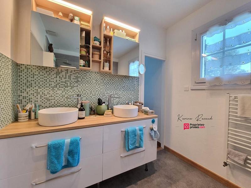 Maison - 200 m² - 6 pièces