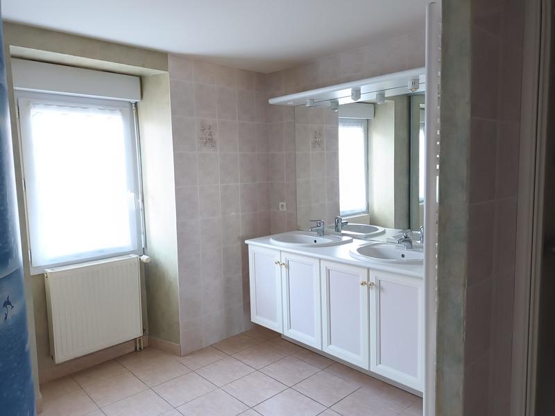 Maison - 98 m² - 4 pièces