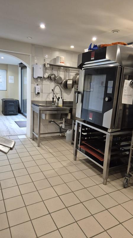 Fonds de commerce - Magasins - 100 m²