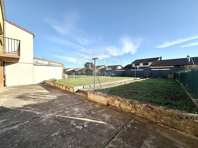 Maison - 96 m² - 5 pièces