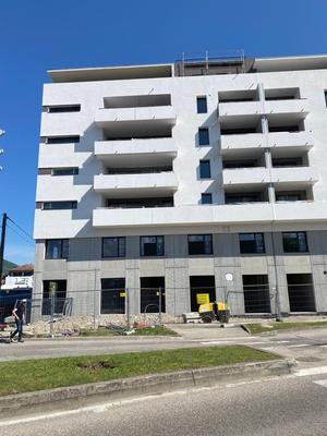 Local d'activités - 275 m²