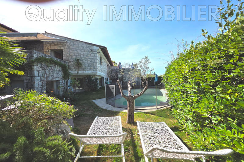 Maison - 150 m² - 5 pièces