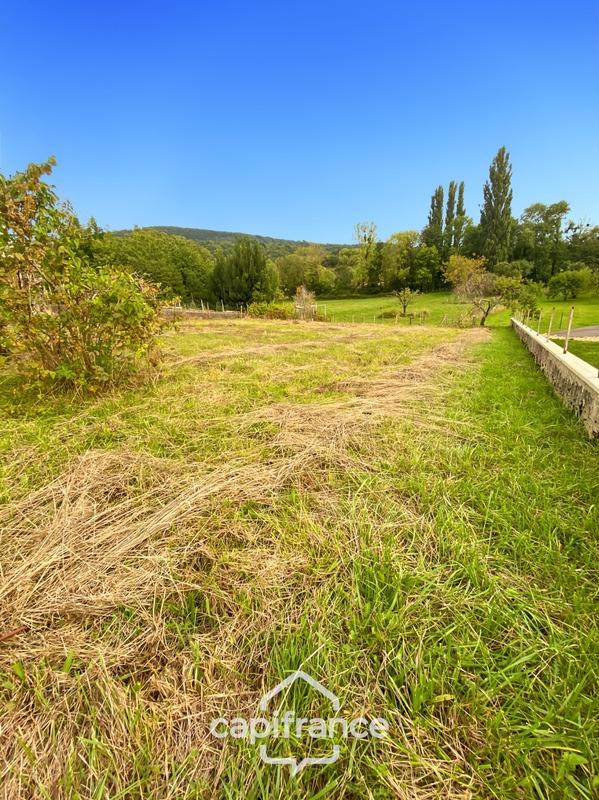 Terrain constructible - 694 m²