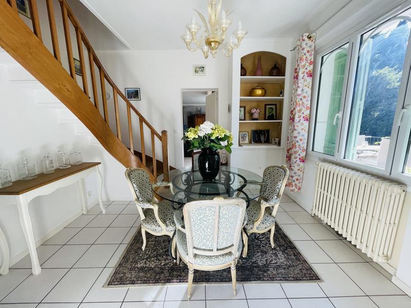 Maison - 196 m² - 5 pièces