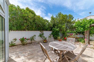 Maison - 250 m² - 9 pièces