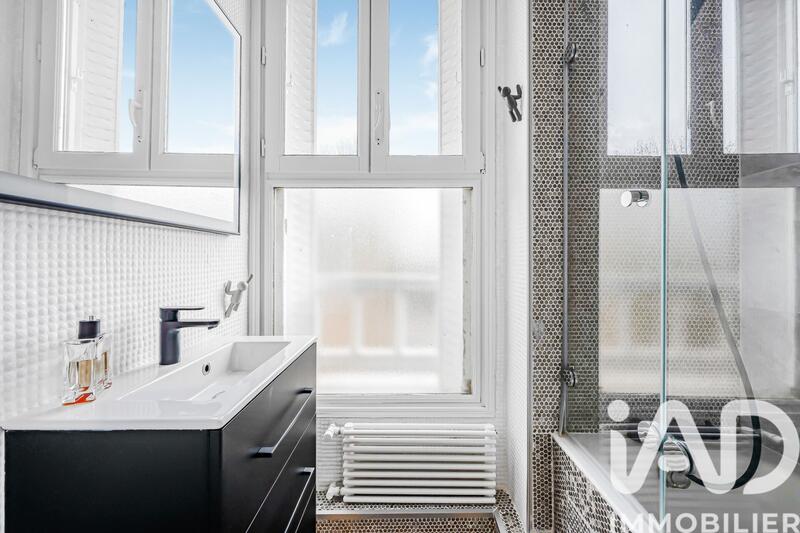 Maison - 213 m² - 8 pièces