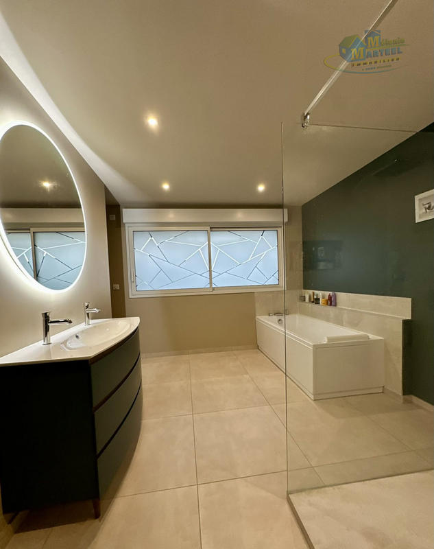 Maison - 160 m² - 7 pièces