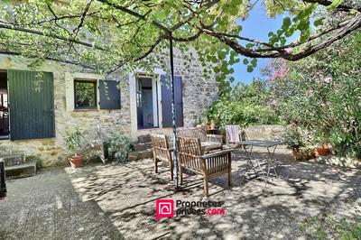 Maison de village - 161 m² - 8 pièces