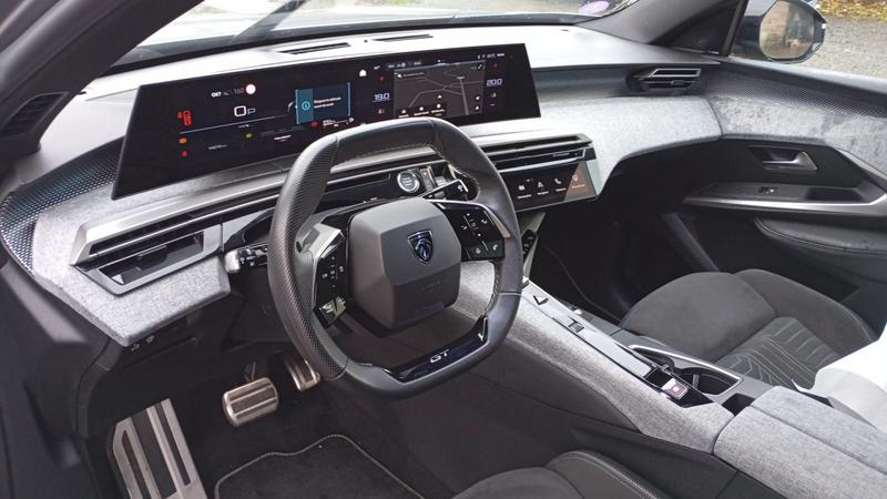 Peugeot 3008 III 1.2 Hybrid 136 e-Dcs6 Gt - Automatique Toit ouvrant