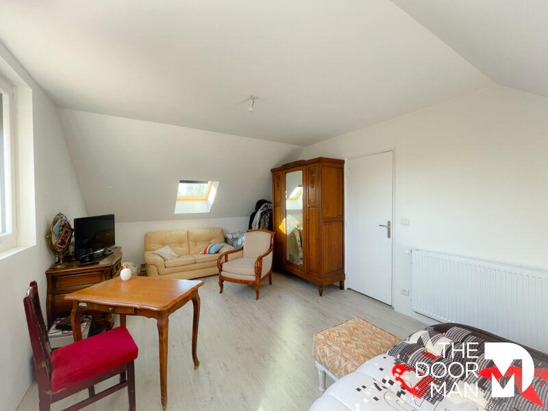 Maison - 200 m² - 6 pièces