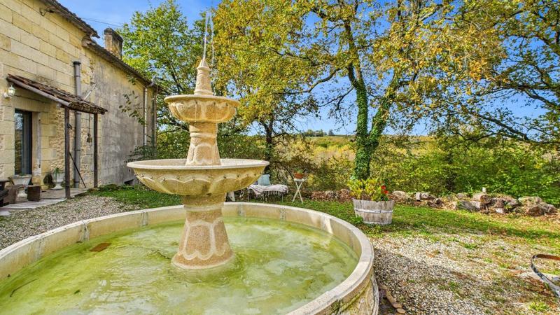 Propriété - 265 m² - 10 pièces