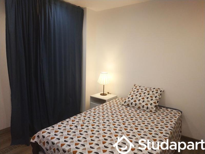 Chambre - 10 m² - 1 pièce