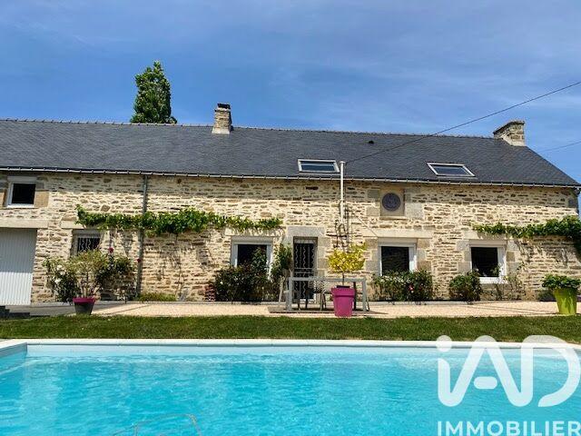 Maison - 250 m² - 9 pièces