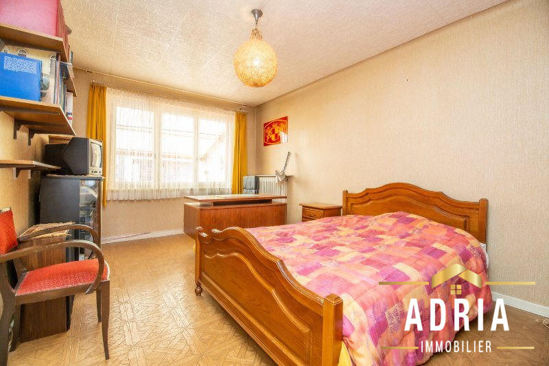 Maison - 166 m² - 7 pièces