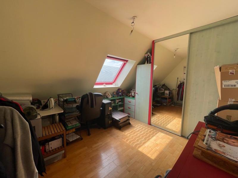 Maison - 95 m² - 5 pièces