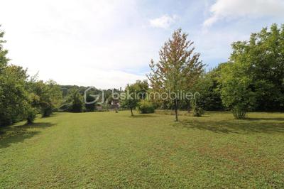 Terrain constructible - 3 550 m²
