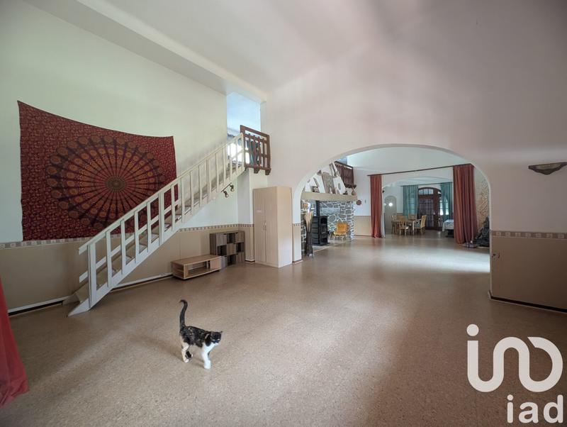 Maison - 350 m² - 10 pièces