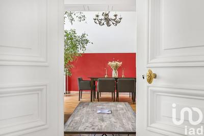 Maison - 232 m² - 8 pièces