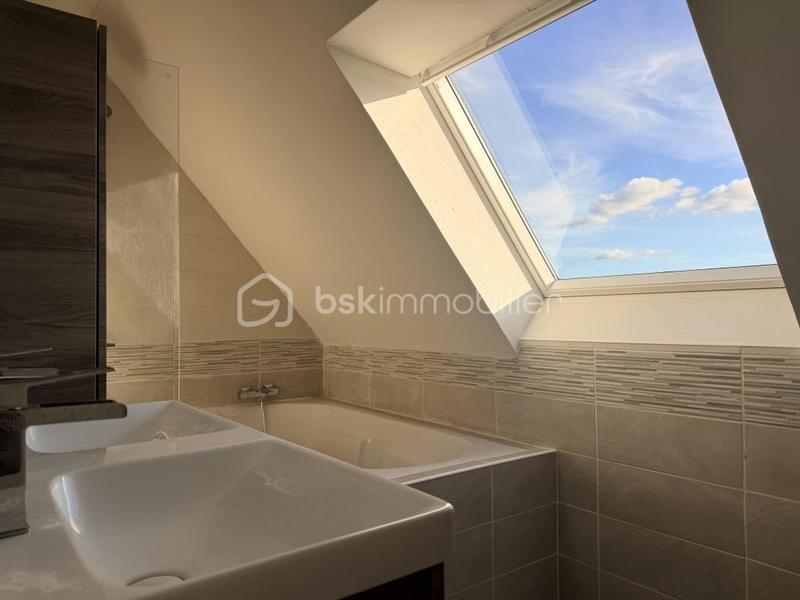 Maison traditionnelle - 101 m² - 6 pièces