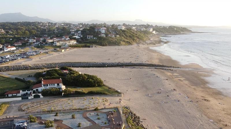 Maison - 200 m² - 6 pièces