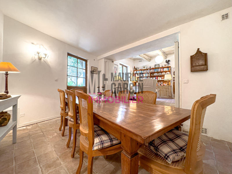 Maison - 160 m² - 5 pièces