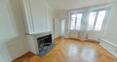 Appartement - 136 m² - 5 pièces