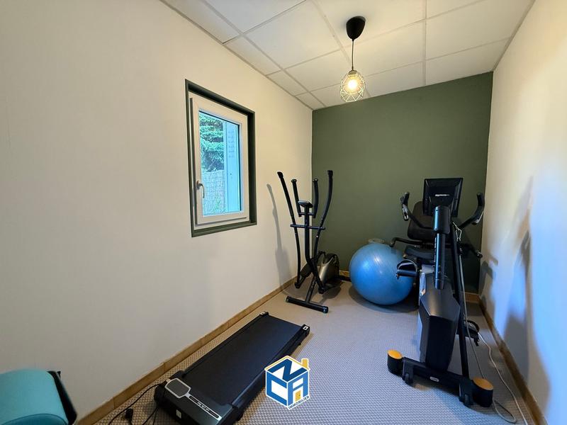 Maison - 175 m² - 6 pièces