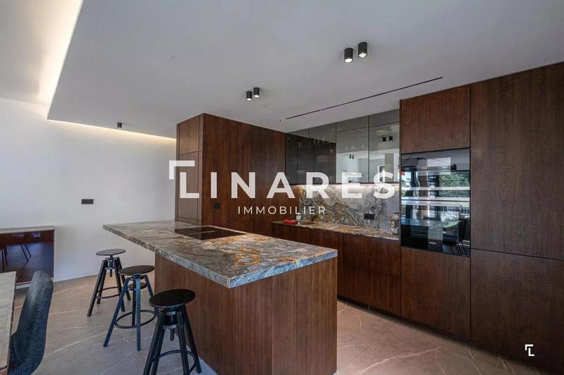 Appartement - 121 m² - 4 pièces